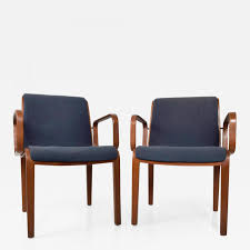 High quality foam makes this lounge chair provide maximum comfort for you. Knoll Pair Of Midcentury Knoll Bentwood Arm Chairs By Bill Stephens 1970s