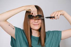 Anyone who seems to have their hair grown faster is just because their hair has thicker texture and grows in higher density. Does Cutting Hair Make It Grow Faster Sort Of Say Stylists
