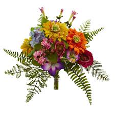 Some other benefits to using real flowers in your wedding is that they often look nicer and the give off a pleasant aroma. 7 Things To Consider If You Re Using Fake Flowers For Wedding