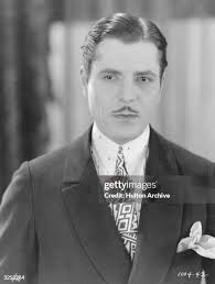 377 Warner Baxter Photos & High Res Pictures