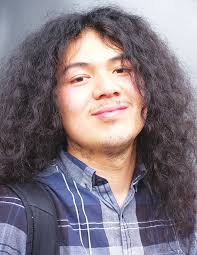 Hostile Crowd Tells Developer To Go Away