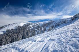Uitzicht bergen oostenrijk von marloes bogaarts auf leinwand & poster bestellen ✓gratis versand ✓sehr uitzicht bergen oostenrijk von marloes bogaarts. Bomen Bedekt Met Verse Sneeuw In Alpine Bergen Oostenrijk Van Skigebied Kitzbuhel Een Van De Beste Ski Oord In De Workd Met 54 Kabelbanen 170 Km Geprepareerde Pistes En Plaats Van