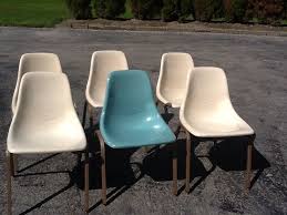 Lot Of 6 Vintage Mid Century Modern Eames Howell Fiberglass Chairs Good Fiberglass Chair Mid Century Modern Eames