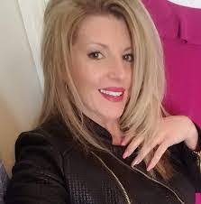 Brandi Roper's Instagram, Twitter & Facebook