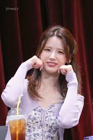 Jiyoon (ICHILLIN) profile, age & facts (2025 updated) | kpopping