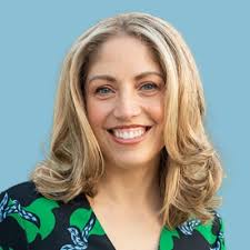 I've been thinking a lot about seasons in careers. I've had many. And I  learned a lot from each one. 📰 I had a season in my early 20s as a local