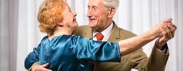 Sprüche zur goldenen hochzeit glückwünsche reden verse gedichte zur goldhochzeit texte für karten zum 50. Goldene Hochzeit 50 Jahre Ehe Das Besondere Geschenk