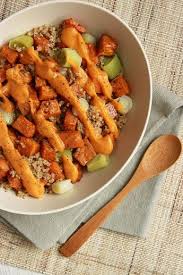 Veggie Bowl Quinoa Patate Douce Rotie Et Poireau Plat Equilibre Recettes De Cuisine