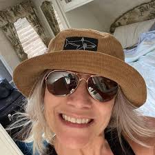 The Weekend Bucket Hat: Navy Corduroy