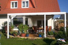 Ein Alu Terrassendach Der Marke Rexopremium 6m X 3m In Weiss Mit Transparenten Rexoclear Stegplatten Der Mittle Stegplatten Uberdachung Terrasse Terrassendach