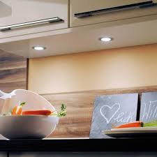 Para tener más visibilidad a la hora de cocinar, en nuestros armarios de cocina podemos poner unas luces, estos dispositivos pueden ser de led, que emiten. Foco Led 12v 3 2w 4000k Microlux Para Cocina