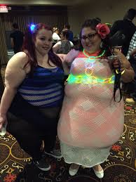 BigCutie Sadie on Twitter: "@BigCutieEllie and I at Well Rounded ...