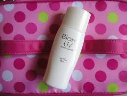 Contains ultra fine correction powder to address dullness and cover pores; Biore Uv Perfect Face Milk With Spf 50 Pa