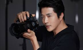 Tùng Dương: 'Do tôi yêu nên hát mới nồng nàn'