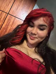 Hi, I'm 16 y/o I live in Bluffton and I go to may river high school I LOVE  kids especially babies and I'm looking for some babysitting jobs I have  references as