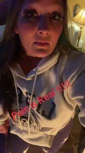 Tara Bearden's Instagram, Twitter & Facebook