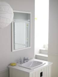 bathroom sink (no faucet holes