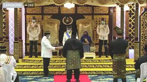 President of the malaysian bar, abdul fareed abdul gafoor, has said the bar believes that tan sri would be able to. Tan Sri Idrus Harun Profile