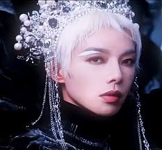 🌺Beautiful images of Hua Hua in the new intro to "Salt of the Earth"  💞~Nanjing 2025 Video:  [[https://www.youtube.com/shorts/kQUTn9Yq_LI](https://www.youtube.com/shorts/kQUTn9Yq_LI)](https://www.youtube.com/shorts/kQUTn9Yq_LI)