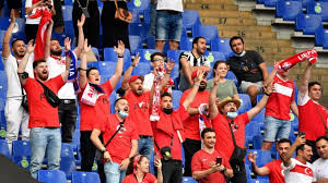 Другая встреча третьего тура в группе а прошла на stadio olimpico в риме (италия). Nsy G70nmvku2m