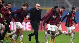 Il nuovo kit celebra il significato, infatti, 'move like milan'. Qyk5nosx6zgzhm