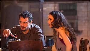 A former dea agent moves his family to a quiet town, where he soon tangles with a local. Homefront Tv Programm Sky Action