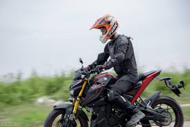 The medical technology company reported $2.77 earnings per share (eps) for the quarter, topping the thomson reuters' consensus estimate of $2.24 by $0.53. Yamaha Tfx Fragile But Weak Sport Bike