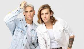 Brad mondo is currently single. Stylist To The Stars Turned Youtuber Brad Mondo Launches Haircare Line Xmondo Tubefilter