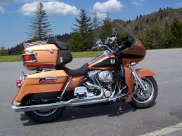 Remove harley davidson reflectors install saddlebag latch inserts. Riding Solo W King Tourpak With Speaker Pods Harley Davidson Forums