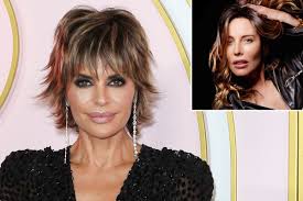 This style of cut can work for both long and short styles and can also be worn with or without bangs. How Lisa Rinna Is Switching Up Her Signature Hair Look