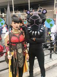 Mit einigen verzierungen sieht er viel besser aus. Black Panther Bist Dus Webfail Fail Bilder Und Fail Videos Best Cosplay Amazing Cosplay Pun Costumes