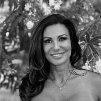 Sonja Lay's Instagram, Twitter & Facebook