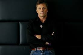 Viggo mortensen acrescentou outro ponto de vista que intrigou alguma comunicação especial: 5 Things You Should Know About Viggo Mortensen