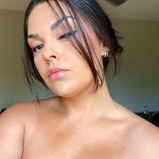 Jocelyn Cormier's Instagram, Twitter & Facebook