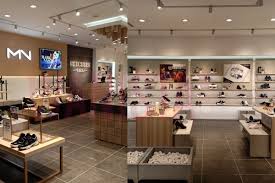 Setiap kali spek rosak mulalah kita yang rabun ini jadi buntu dan rungsing memikirkan spek dah nak kena buat baru. Skechers Buka Stor Lifestyle Gaya Santai Di Mid Valley Wanista Com