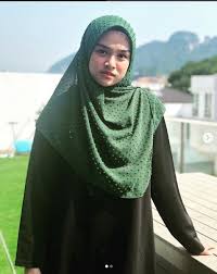 Video perkongsian norman hakim di laman instagram semasa menghantar anak sulungnya menerusi satu entri yang dimuatnaik di laman instagram, pelakon norman hakim telah membuat. Instagram Norman Hakim