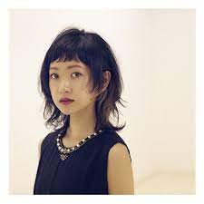 戸田恵梨香さんがお手本 春は軽やかな マッシュウルフ で新しい自分になってみない 髪型 ロングヘア ヘアースタイル