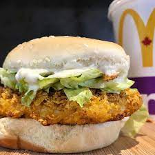 Macrofriendly Mcdonald S Jr Chicken For Only 287cals Iifym Flexibledieting Iifymrecipes Burgers Mcdonalds Chi Iifym Recipes Macro Meals Chicken Burgers