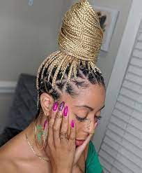 Knotless Box Braids Vs Box Braids Box Braids Hairstyles Hair Styles Box Braids Styling