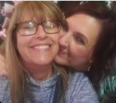 5:43 Mel 19hago Send Sendachat a chat