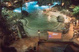 4 restaurants, 3 outdoor pools, and 2 bars/lounges are available at this resort. 12 Amazing Reasons To Stay At The Luxury Loews Portofino Bay Hotel