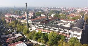 Torino, un polo culturale nell'ex Manifattura Tabacchi - due gradi
