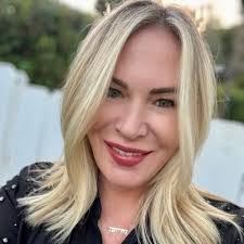 Sally Rocha's Instagram, Twitter & Facebook