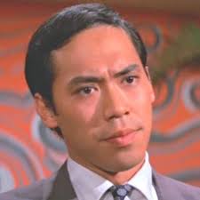 馮叔~好走~ 一方面捲護部隊撒退元本临