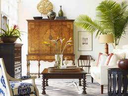 Pin By Amanda Zeiter On British West Indies Decor British Colonial Decor Chic Living Room Decor Colonial Decor