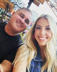 Megan Klopp (@MeganKlopp1)