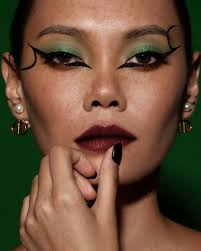 Hi there! I am looking for a photographer who is interested in an  opportunity working in a premier, residential summer camp this summer and  thought this may be a good place to