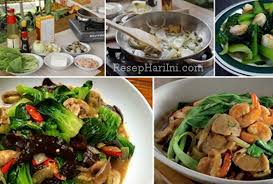 Memasaknya juga gampang sekali hanya cukup menggorengnya saja dan ditambah kecap asin dan cabe. Resep Tumis Pokcoy Ayam Jamur Enak Praktis Resep Hari Ini