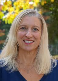 Karen Hinckley's Instagram, Twitter & Facebook