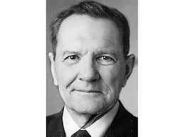 William Knowles Obituary (2017)